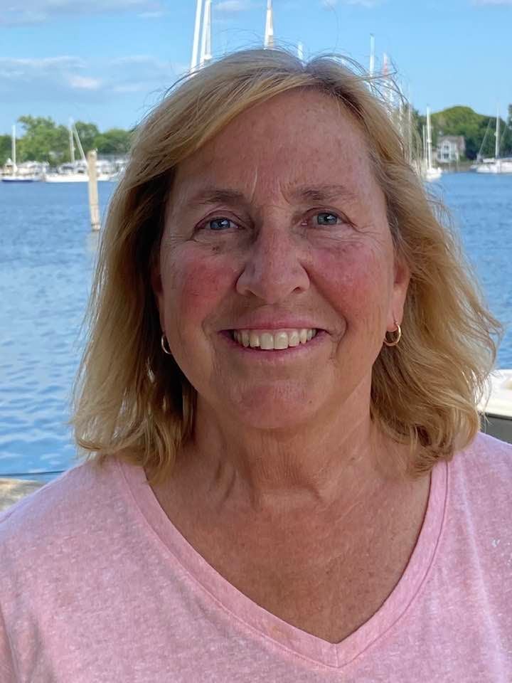 Taggart - Headshot.jpg